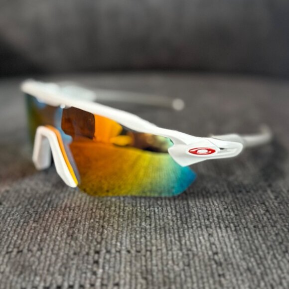 Oakley Radar EV PRIZM Polarized OO9208 White-Gray Frame - Picture 3 of 8